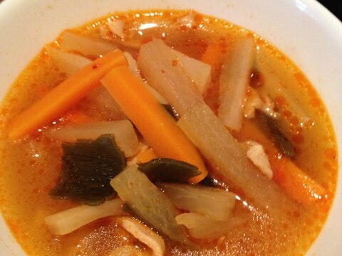 野菜たっぷり♡キムチチゲスープ